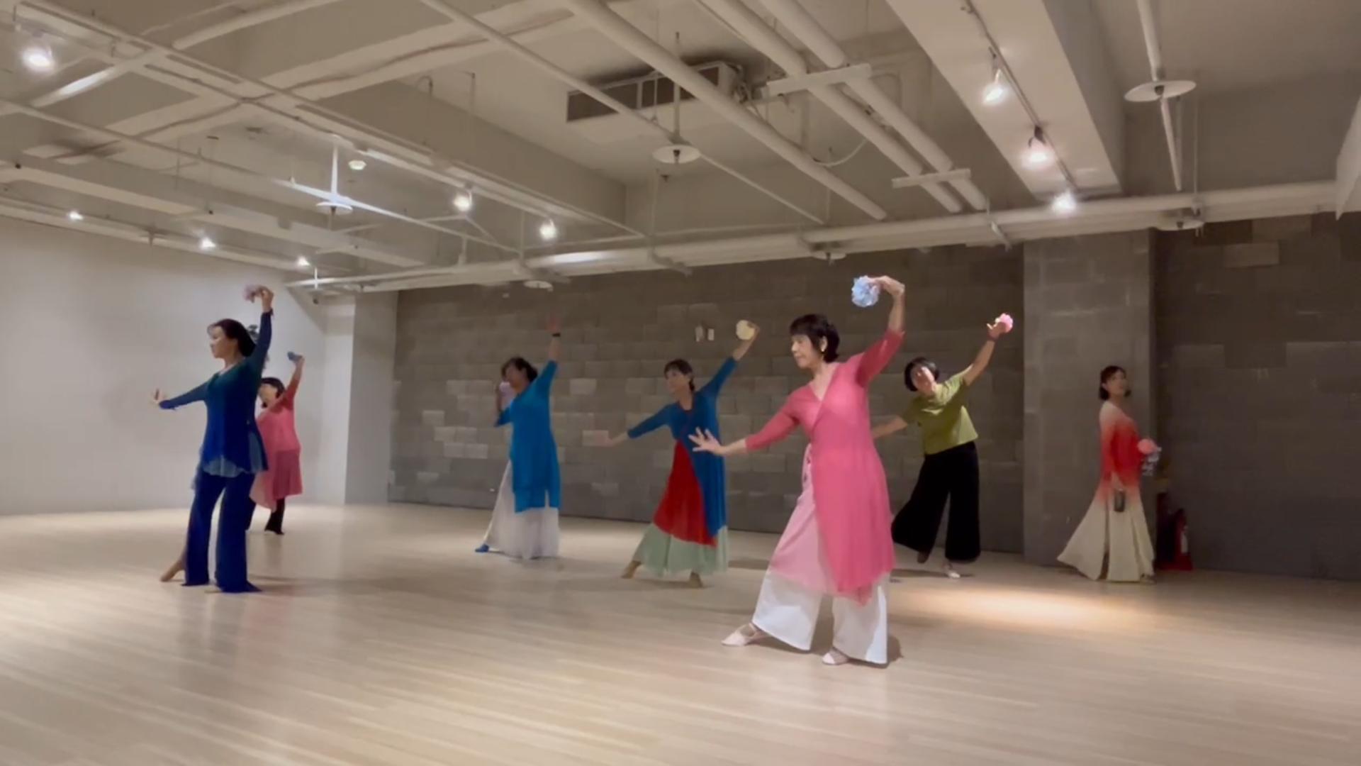 周三(下午)新古典舞班(標題圖檔)